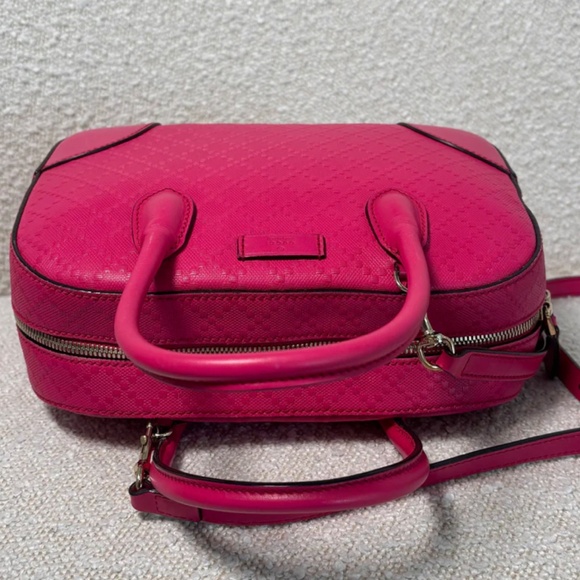 Authentic GUCCI Pink Bright Diamante Textured Leather Top Handle Bag - Picture 5 of 10